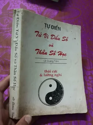 Tự Điển Tử Vi Đẩu Số Và Thần Số Học